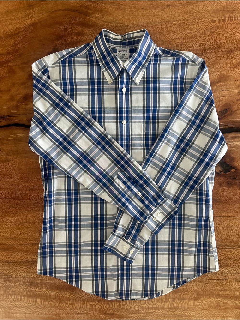 Brooks Brothers Regent Fit Men’s Blue Button Down Long Sleeve Shirt | Size: M